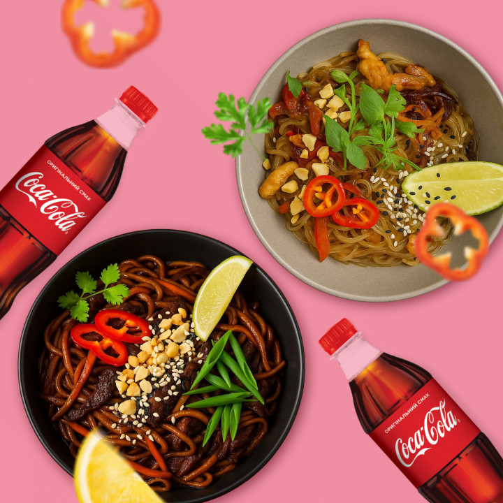 Акція Удон свинина + Фунчоза курча + 2 Coca-Cola 0,5 у подарунок